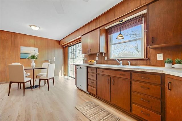 2219 N 82nd Terrace, Kansas City, KS 66109