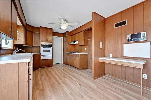 2219 N 82nd Terrace, Kansas City, KS 66109