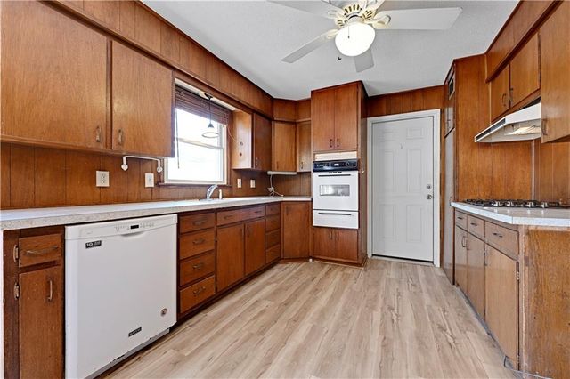 2219 N 82nd Terrace, Kansas City, KS 66109