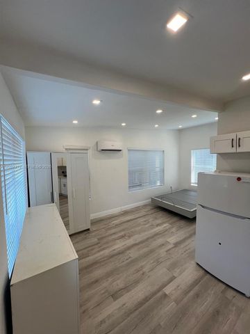 1612 Harrison St 11, Hollywood, FL 33020