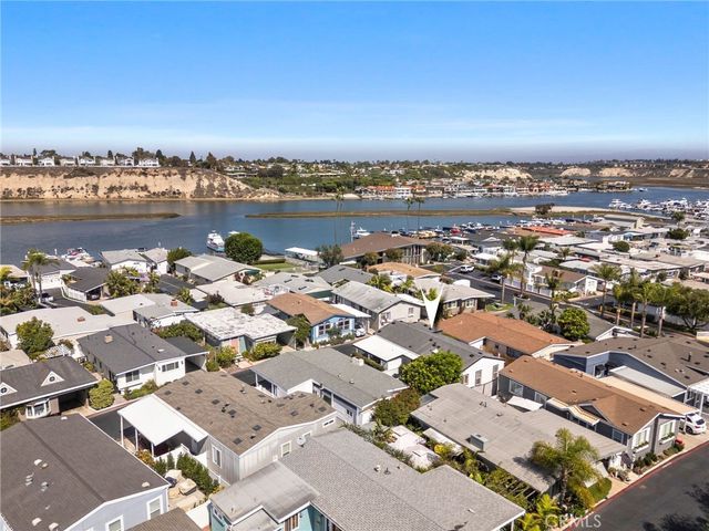 113 Yorktown, Newport Beach, CA 92660