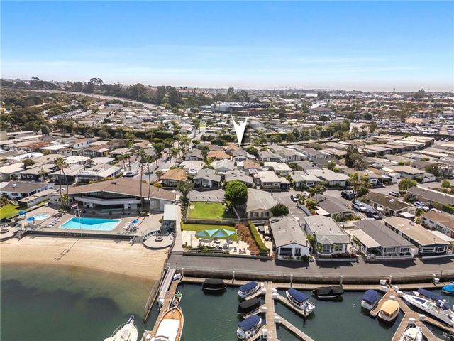 113 Yorktown, Newport Beach, CA 92660