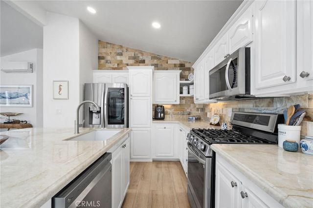 113 Yorktown, Newport Beach, CA 92660