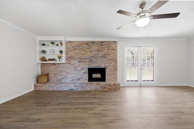 3613 Harber Drive, Bedford, TX 76021