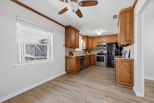 3613 Harber Drive, Bedford, TX 76021