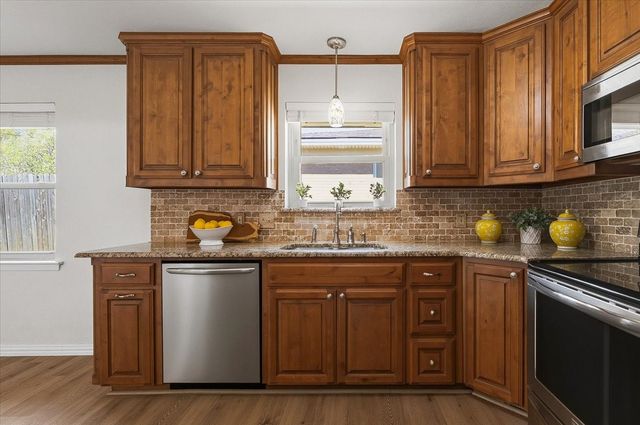 3613 Harber Drive, Bedford, TX 76021