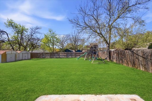 3613 Harber Drive, Bedford, TX 76021