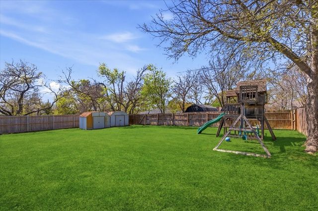 3613 Harber Drive, Bedford, TX 76021