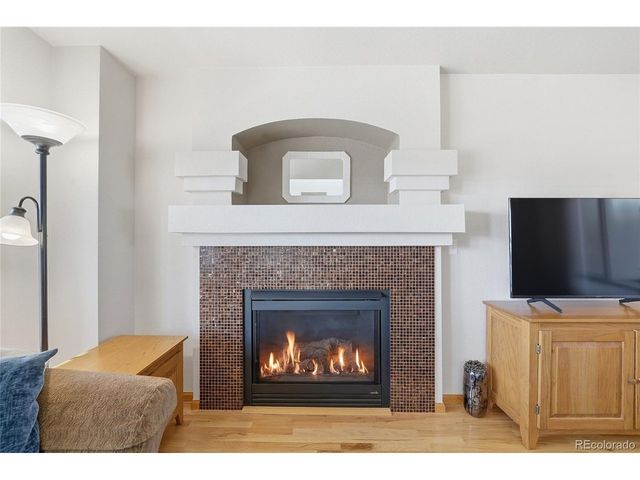 5860 Canyon Cir, Longmont, CO 80504