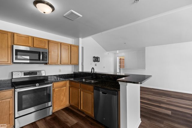 21912 Aberdeen Drive, Macomb Twp, MI 48042