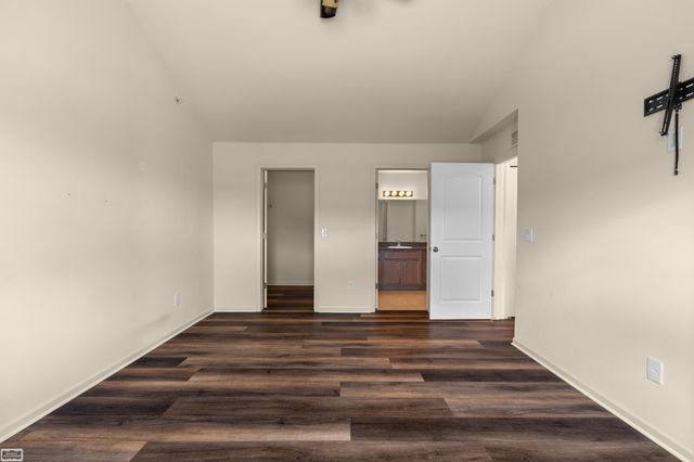 21912 Aberdeen Drive, Macomb Twp, MI 48042