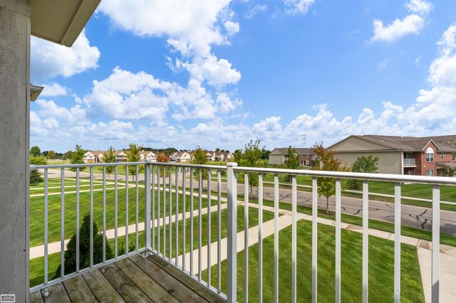 21912 Aberdeen Drive, Macomb Twp, MI 48042