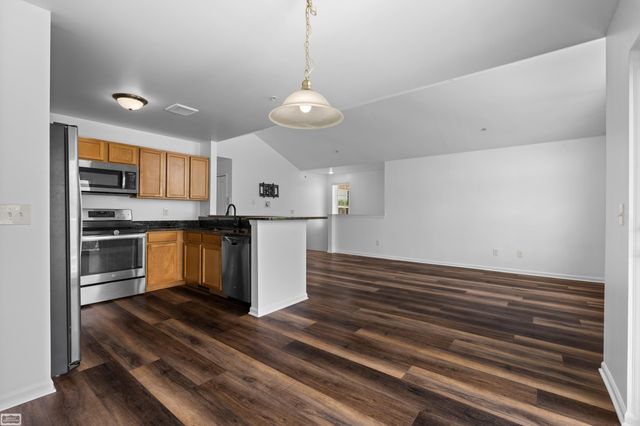 21912 Aberdeen Drive, Macomb Twp, MI 48042