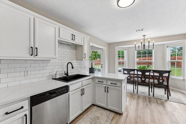 7424 E Winchester Dr, Antioch, TN 37013