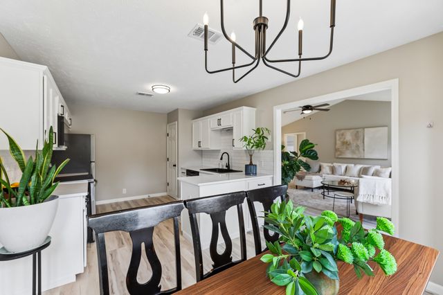 7424 E Winchester Dr, Antioch, TN 37013