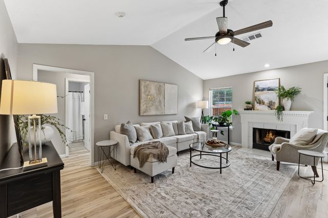 7424 E Winchester Dr, Antioch, TN 37013