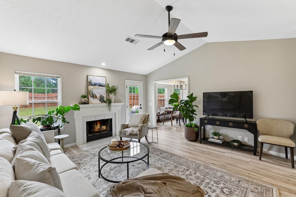 7424 E Winchester Dr, Antioch, TN 37013