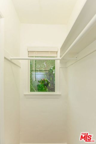 1017 S Alfred Street, Los Angeles, CA 90035