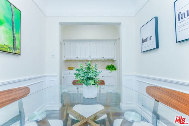 1017 S Alfred Street, Los Angeles, CA 90035