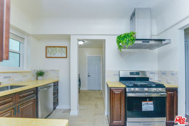 1017 S Alfred Street, Los Angeles, CA 90035