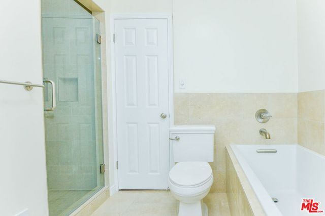 1017 S Alfred Street, Los Angeles, CA 90035