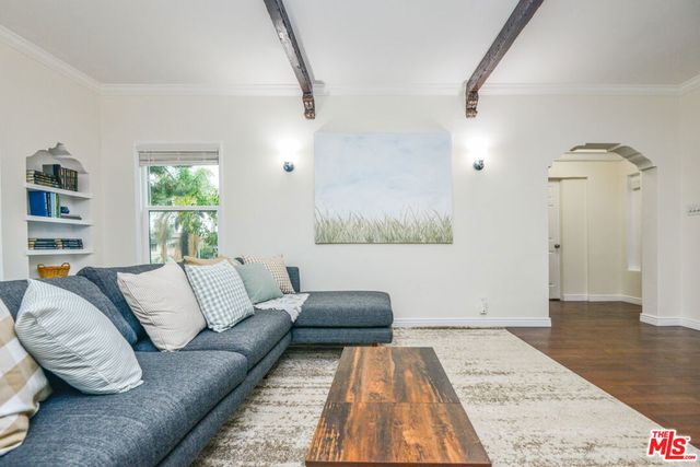 1017 S Alfred Street, Los Angeles, CA 90035