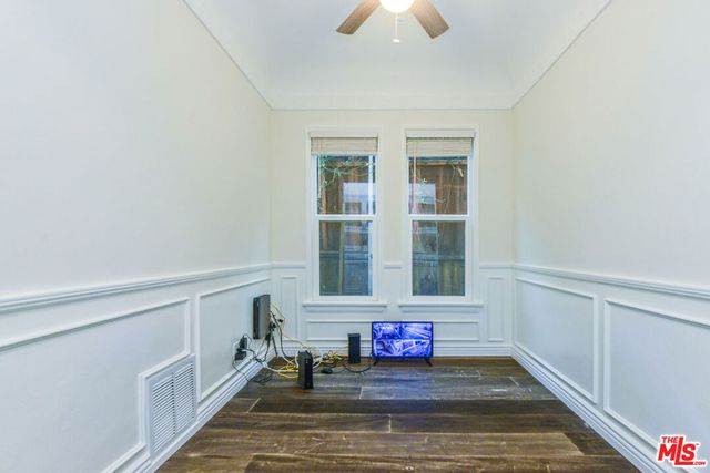 1017 S Alfred Street, Los Angeles, CA 90035