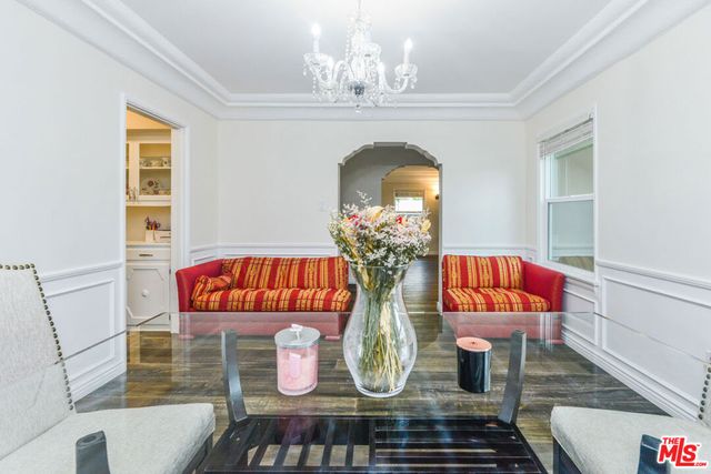 1017 S Alfred Street, Los Angeles, CA 90035