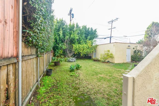 1017 S Alfred Street, Los Angeles, CA 90035