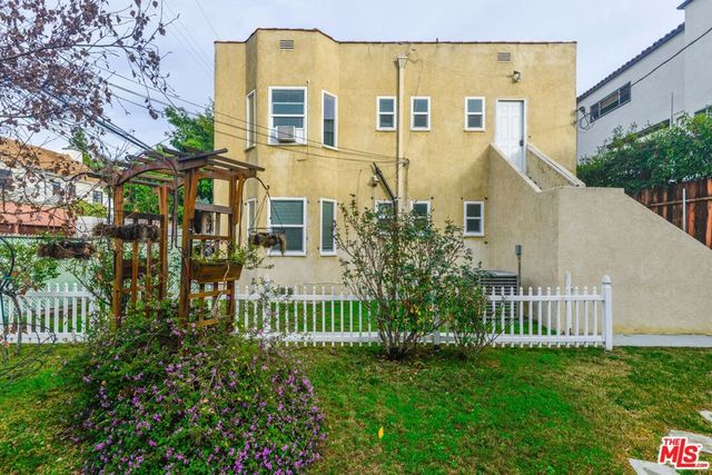 1017 S Alfred Street, Los Angeles, CA 90035