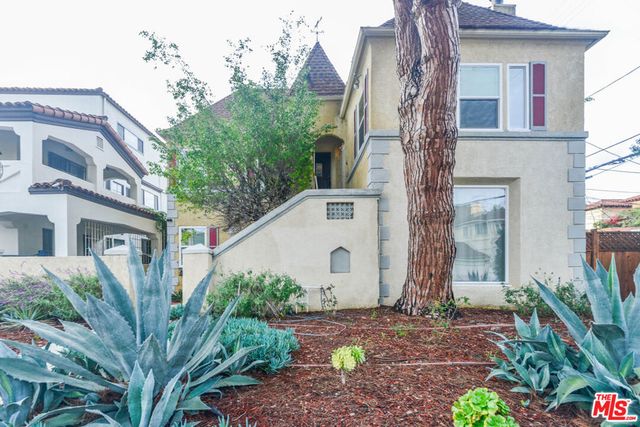 1017 S Alfred Street, Los Angeles, CA 90035