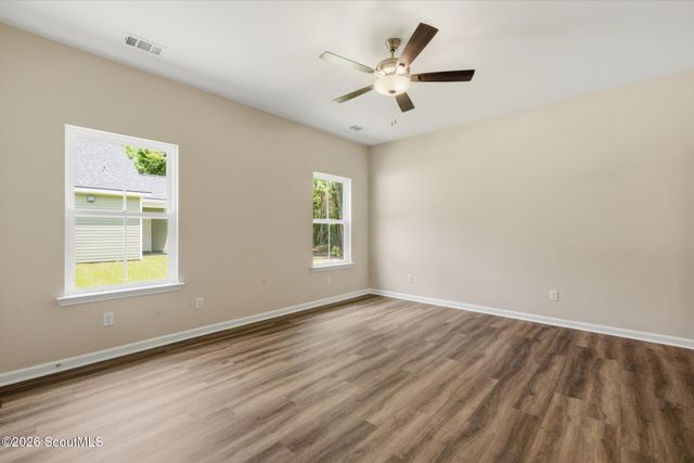 1302 Kentucky Street, Darien, GA 31305