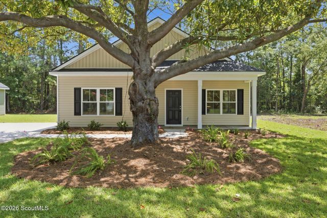 1302 Kentucky Street, Darien, GA 31305