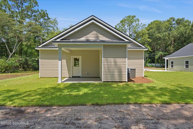 1302 Kentucky Street, Darien, GA 31305