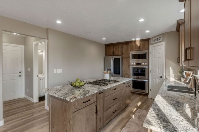 128 W JAMAICA WAY, Saratoga Springs, UT 84045
