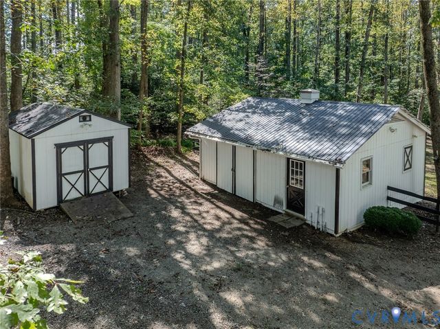 3120 McQuinn Rd, Powhatan, VA 23139