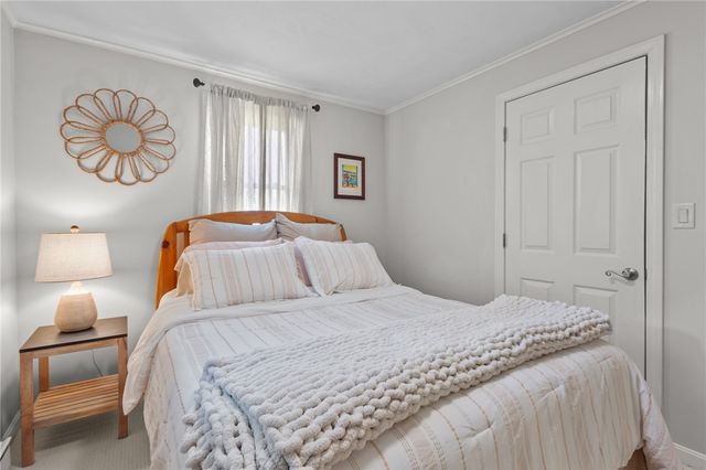 1958 Cranston Street, Cranston, RI 02920