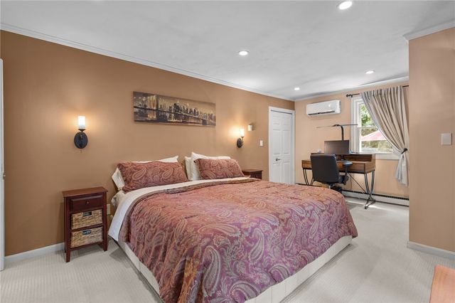 1958 Cranston Street, Cranston, RI 02920