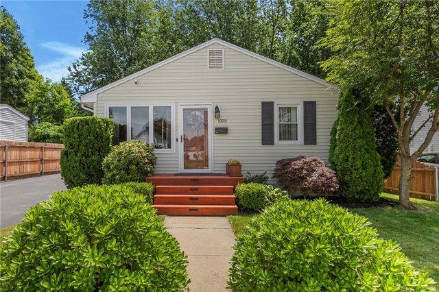 1958 Cranston Street, Cranston, RI 02920