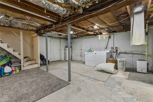 1958 Cranston Street, Cranston, RI 02920