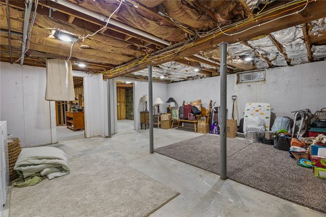 1958 Cranston Street, Cranston, RI 02920