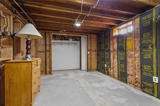 1958 Cranston Street, Cranston, RI 02920
