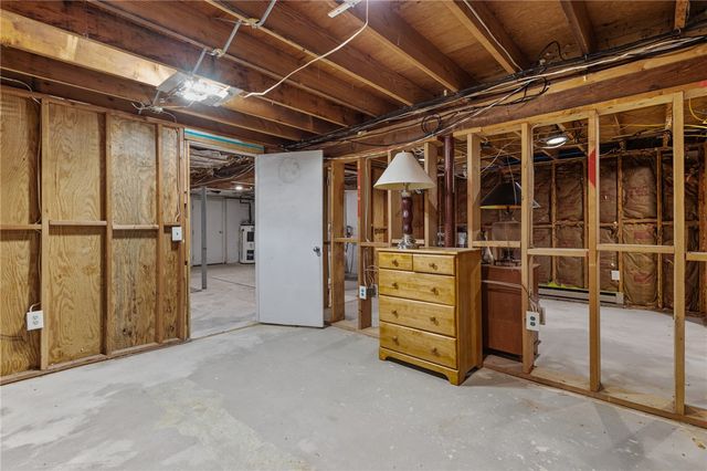 1958 Cranston Street, Cranston, RI 02920