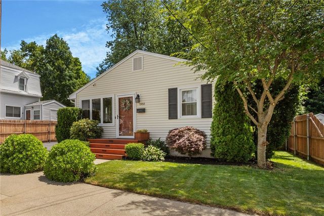1958 Cranston Street, Cranston, RI 02920