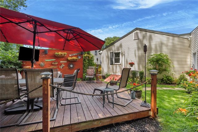 1958 Cranston Street, Cranston, RI 02920