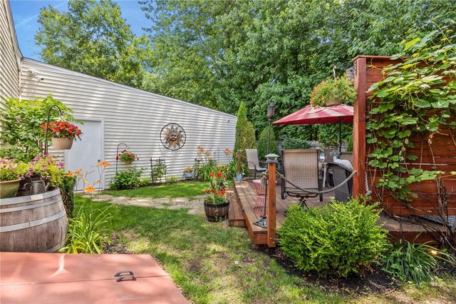 1958 Cranston Street, Cranston, RI 02920