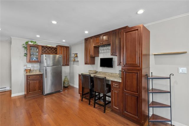 1958 Cranston Street, Cranston, RI 02920