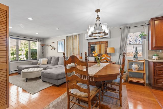 1958 Cranston Street, Cranston, RI 02920