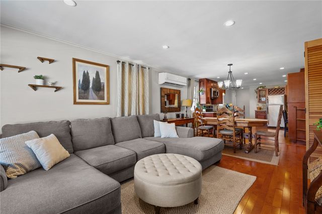 1958 Cranston Street, Cranston, RI 02920