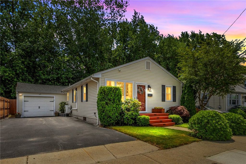 1958 Cranston Street, Cranston, RI 02920